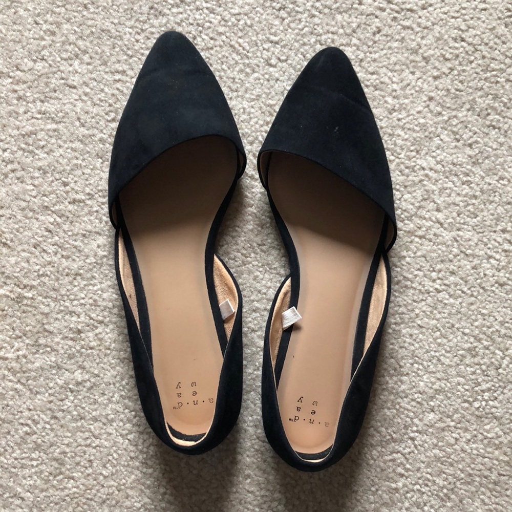 Black Pointy Toe Flats 9